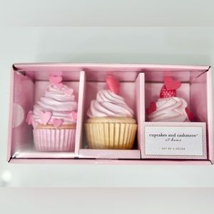 cupcakes and cashmere Valentines Decor Set Cupcakes